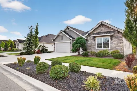 Exterior - 1407 N Diadora Ave, Eagle, ID 83616 photo 2 of 2