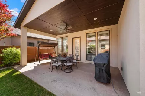 Exterior - 96 E Segundo St, Meridian, ID 83646 photo 6 of 8