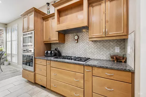 Kitchen - 96 E Segundo St, Meridian, ID 83646 photo 3 of 4