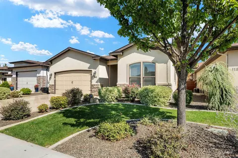 Exterior - 96 E Segundo St, Meridian, ID 83646 photo 3 of 8