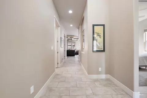 Entry Way - 96 E Segundo St, Meridian, ID 83646 photo 2 of 3