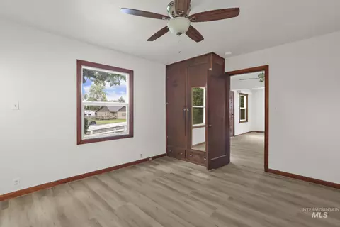 Bedroom - 356 E Avenue B, Wendell, ID 83355 photo 2 of 3