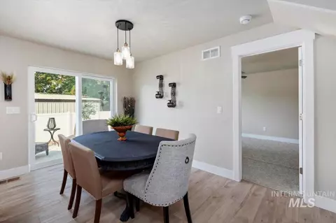 Dining - 820 Jack Ave, Jerome, ID 83338 photo 1 of 1