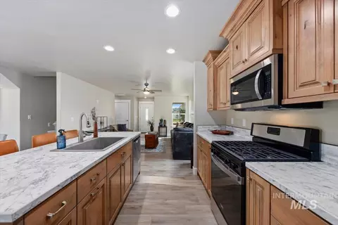Kitchen - 820 Jack Ave, Jerome, ID 83338 photo 3 of 5