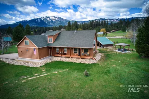 3 Boone Rd, Garden Valley, ID 83622
