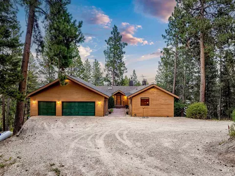 160 Forest Dr, Boise, ID 83716