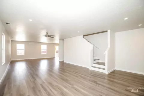 Living - 16208 Plow Ave, Caldwell, ID 83607 photo 2 of 2