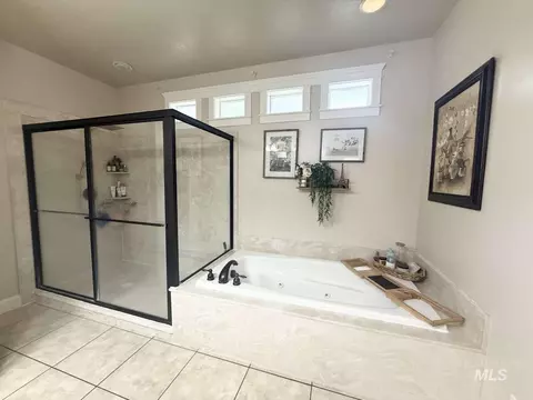 Bath - 1110 Connor Ct, Kimberly, ID 83341 photo 1 of 3
