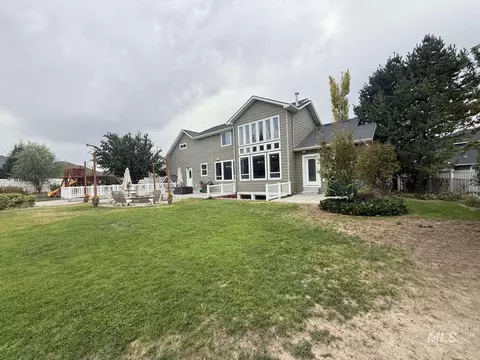 Exterior - 1110 Connor Ct, Kimberly, ID 83341 photo 4 of 11