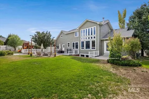 Exterior - 1110 Connor Ct, Kimberly, ID 83341 photo 8 of 11