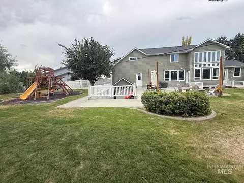 Exterior - 1110 Connor Ct, Kimberly, ID 83341 photo 6 of 11