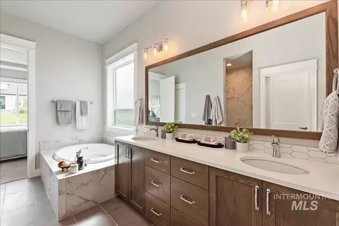 Bath - 6696 W Sollas Dr, Eagle, ID 83616 photo 1 of 5