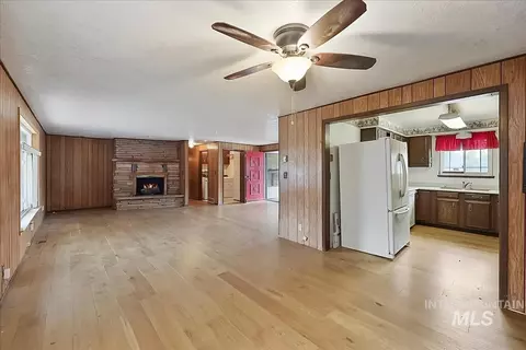 Living - 22081 Jeanne, Caldwell, ID 83607 photo 1 of 13