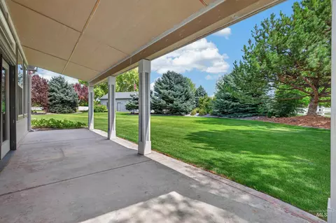 Exterior - 15592 Eclipse Dr, Caldwell, ID 83607 photo 7 of 12