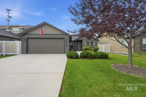 3885 S Windy Ridge Dr, Nampa, ID 83686