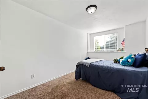 Bedroom - 985 N Shadowridge Ave, Eagle, ID 83616 photo 6 of 6