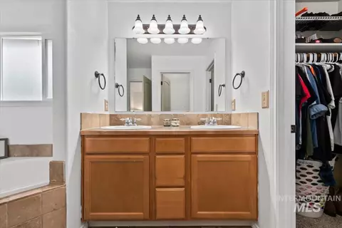 Other - 985 N Shadowridge Ave, Eagle, ID 83616 photo 6 of 12