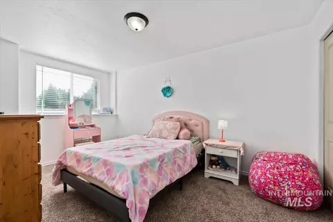 Bedroom - 985 N Shadowridge Ave, Eagle, ID 83616 photo 5 of 6