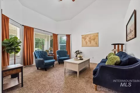 Living - 985 N Shadowridge Ave, Eagle, ID 83616 photo 1 of 2