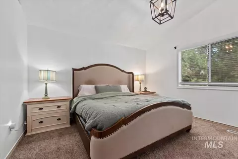 Bedroom - 985 N Shadowridge Ave, Eagle, ID 83616 photo 1 of 6