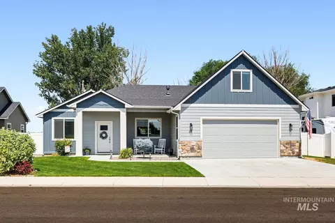 48 S Ravine Way, Nampa, ID 83687