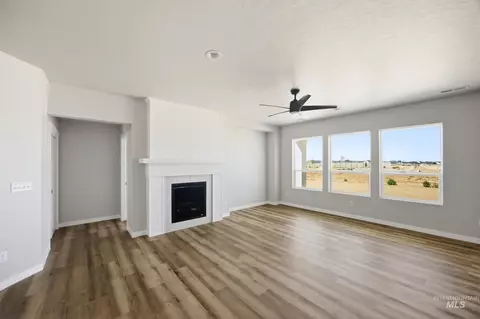 Living - 5284 W Evita Ct, Eagle, ID 83616 photo 1 of 2