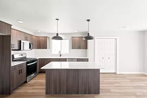 Kitchen - 7362 W Newtown Dr, Eagle, ID 83616 photo 1 of 3