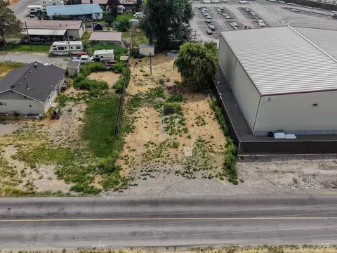 1477 E 35th, Heyburn, ID 83336 photo 2