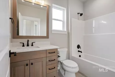 Bath - 2130 E Rodeo St, Kuna, ID 83634 photo 6 of 6