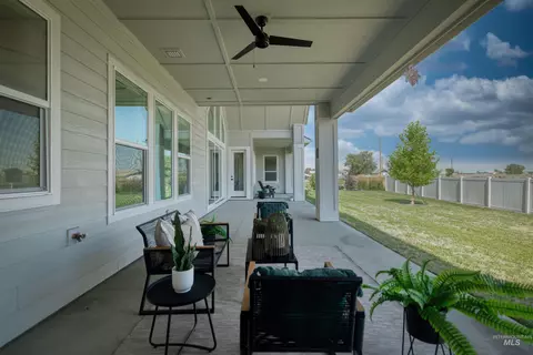 Exterior - 3096 Wingspan Way, Eagle, ID 83616 photo 4 of 10