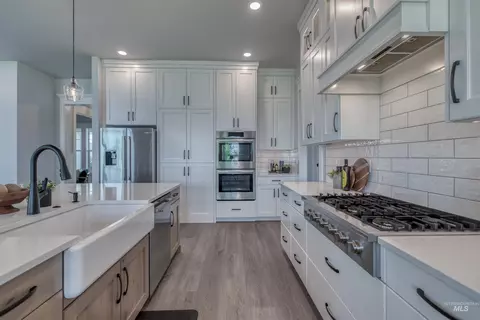 Kitchen - 3096 Wingspan Way, Eagle, ID 83616 photo 3 of 6