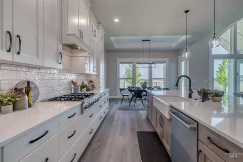 Kitchen - 3096 Wingspan Way, Eagle, ID 83616 photo 5 of 6