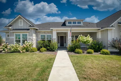 Exterior - 3096 Wingspan Way, Eagle, ID 83616 photo 3 of 10
