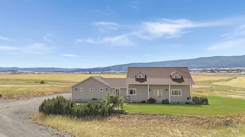 148 Meadow Grass Loop, Grangeville, ID 83530