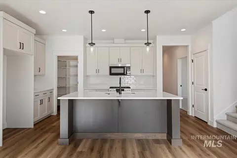 Kitchen - 760 S Calhoun Ln, Star, ID 83669 photo 1 of 5