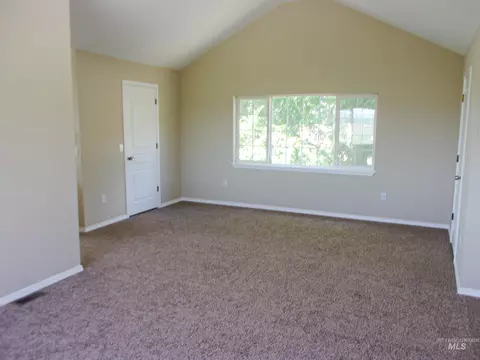 Living - 1629 Sand Rd, Weiser, ID 83672 photo 7 of 7