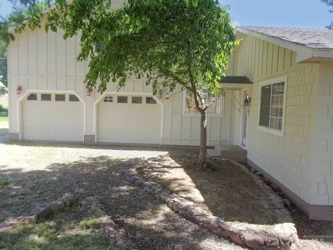 Exterior - 1629 Sand Rd, Weiser, ID 83672 photo 2 of 9