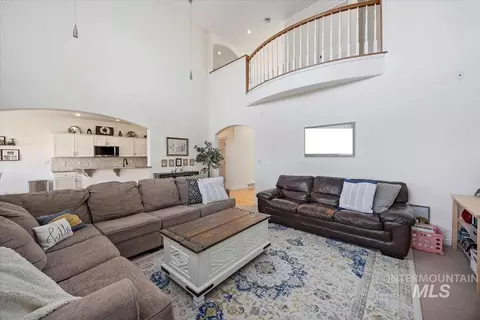 Living - 116 Doral Dr, Jerome, ID 83338 photo 2 of 3