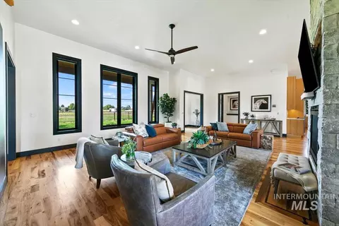 Living - 2972 N Ballantyne Ln, Eagle, ID 83616 photo 5 of 5