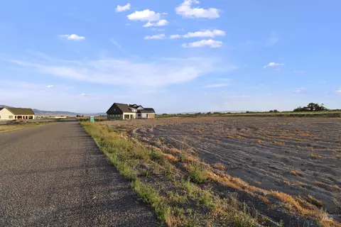 286 Ferdinand Cir, Burley, ID 83318 photo 4
