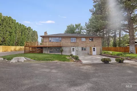 Exterior - 214 E 16th Ave, Jerome, ID 83338 photo 6 of 17