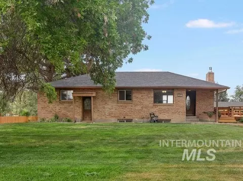 214 E 16th Ave, Jerome, ID 83338