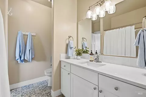Bath - 7490 El Paso Rd, Caldwell, ID 83607 photo 3 of 4