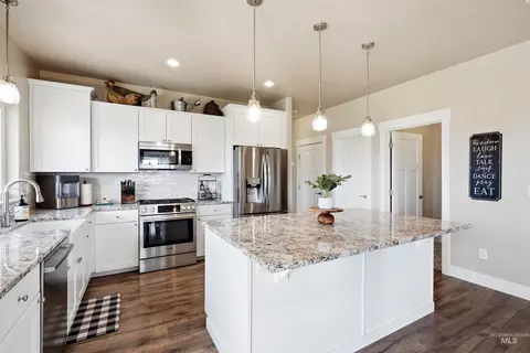 Kitchen - 7490 El Paso Rd, Caldwell, ID 83607 photo 2 of 4