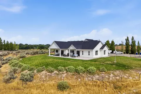 Exterior - 7490 El Paso Rd, Caldwell, ID 83607 photo 7 of 13