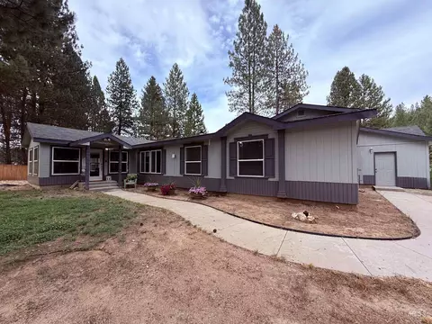 15 Mountain Meadow Rd, Idaho City, ID 83631