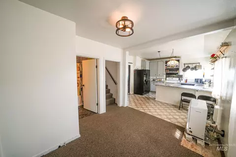 Entry Way - 712 3rd Ave, Nezperce, ID 83543 photo 1 of 1
