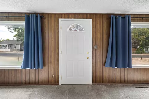 Entry Way - 281 Lois St, Twin Falls, ID 83301 photo 2 of 4
