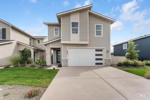 7937 E Beaufort St, Nampa, ID 83687