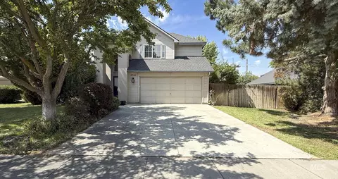 2301 N Swainson Ave, Meridian, ID 83646